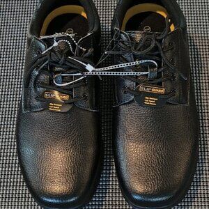 Perry Ellis Portfolio Men's 10.5 Wide Slip Guard Resistant Ultra Foam Work Shoes